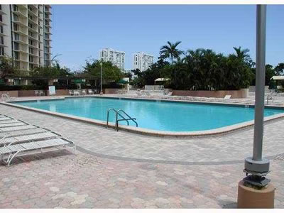 Aventura - Miami, Florida Apartamento Luxo com vista de Campo de Golf $199,000