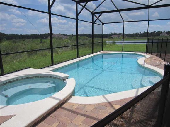 Casa de Luxo com Piscina no melhor Bairro em Davenport - Orlando $329,000