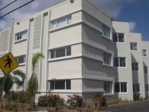 Apartamento em Frente ao Canal em Miami Beach $160,000