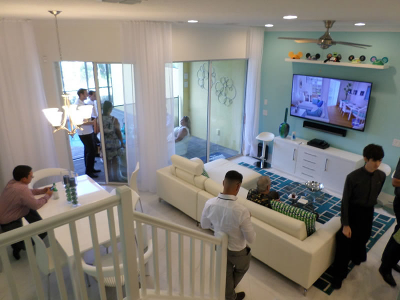 Casa Nova de 3 quartos com Piscina Particular dentro do Festival Resort Orlando $238.900