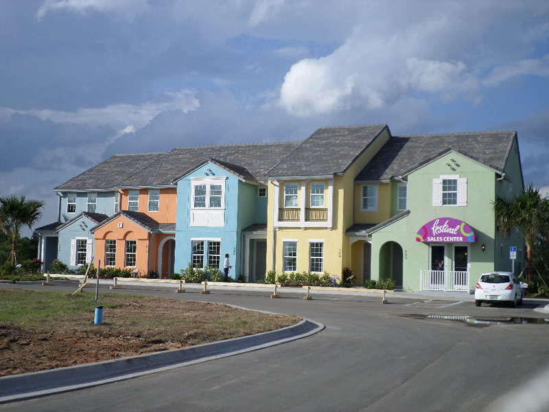 Nova Casa de 5 Quartos com Piscina Particular para Férias em Festival Resort  - Orlando   $319.900