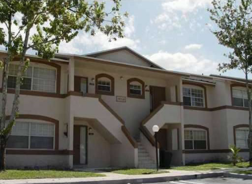 Apartamento Para Investir em Coral Springs $95,200