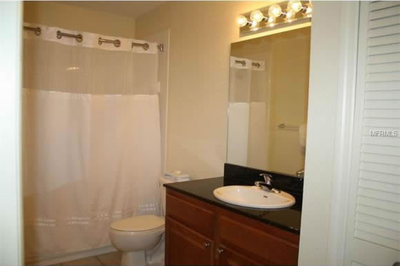 Apartamento de 2 Quartos em Lake Buena Vista Resort Village perto de International Drive - Orlando $174,900