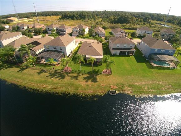  Casa de Luxo com vista para a lagoa em condomínio fechado - Davenport - Orlando $238,000  