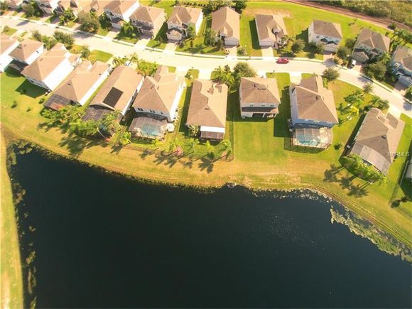  Casa de Luxo com vista para a lagoa em condomínio fechado - Davenport - Orlando $238,000  
