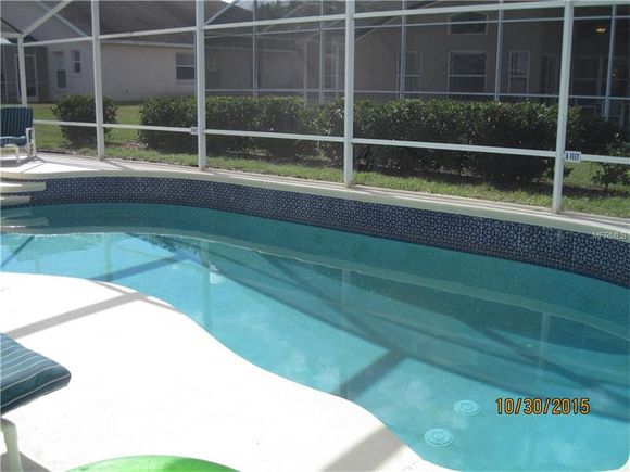  Casarão de férias mobiliado com piscina no melhor bairro de Orlando $234,000