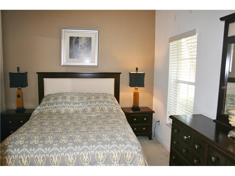 Casa Geminada 4 Dormitórios Mobiliado com Piscina Particular na Bellavida Resort - Kissimmee - $249,000