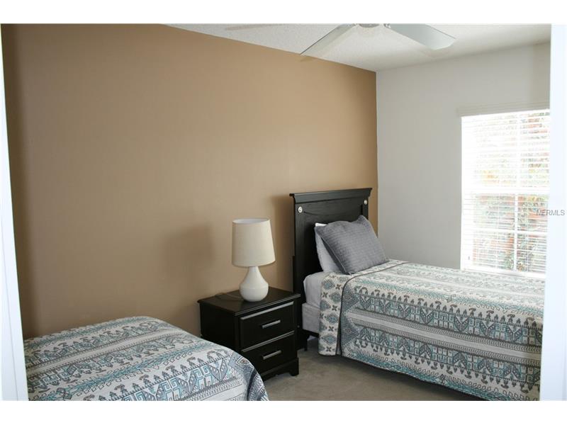 Casa Geminada 4 Dormitórios Mobiliado com Piscina Particular na Bellavida Resort - Kissimmee - $249,000