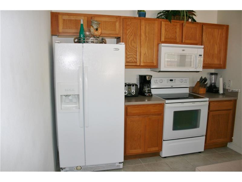 Casa Geminada 4 Dormitórios Mobiliado com Piscina Particular na Bellavida Resort - Kissimmee - $249,000