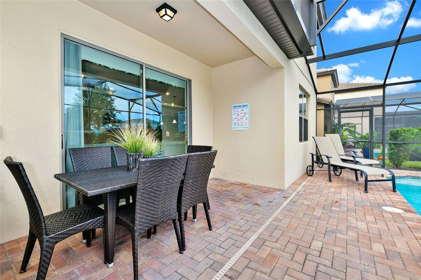 Casa de Ferias Mobiliada com Piscina Particular em Resort Perto da Disney $619,900