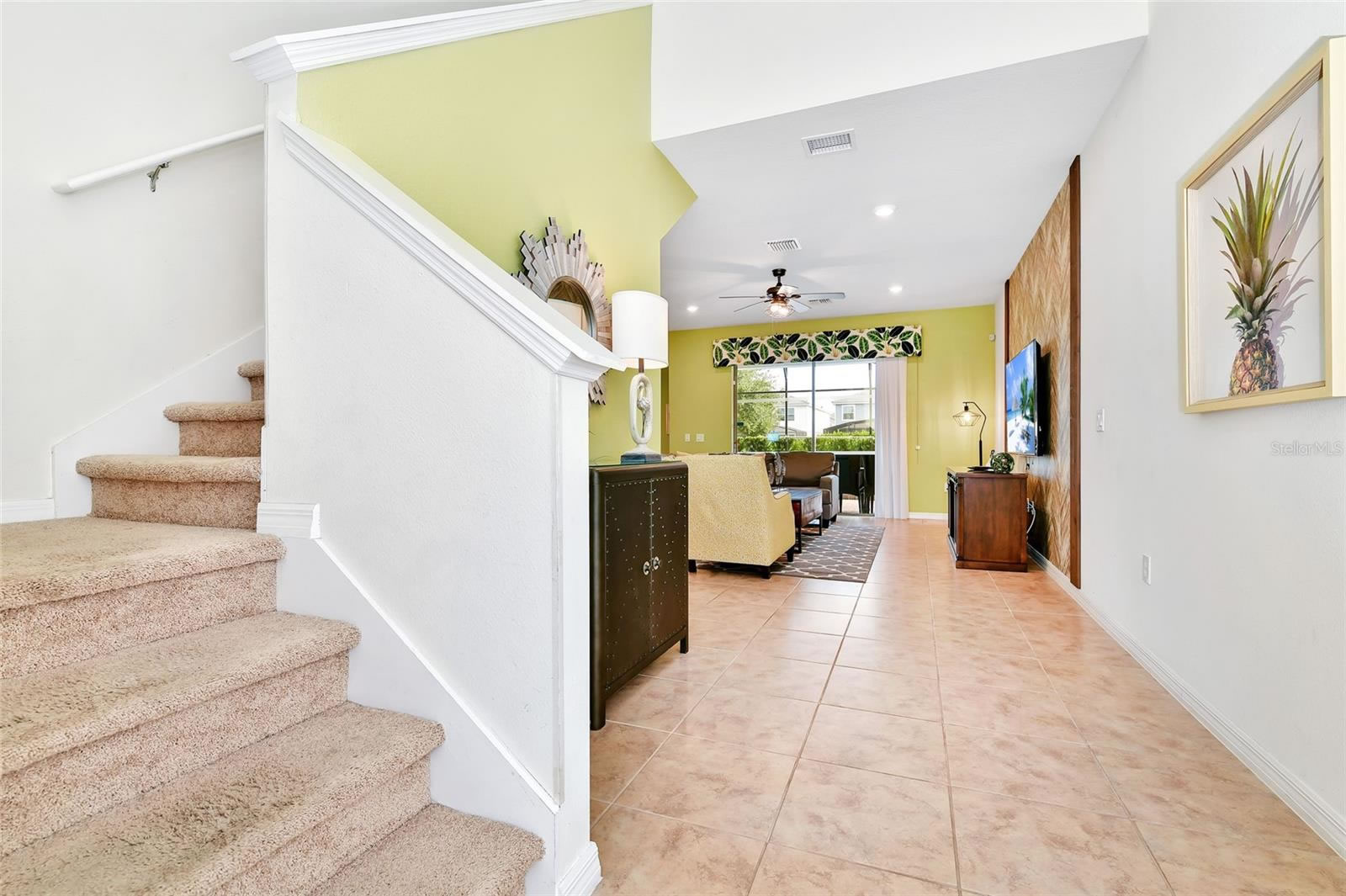 Casa de Ferias Mobiliada com Piscina Particular em Resort Perto da Disney $619,900