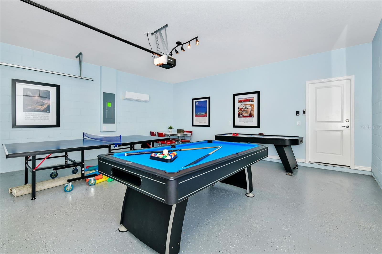 Casa de Ferias Mobiliada com Piscina Particular em Resort Perto da Disney $619,900