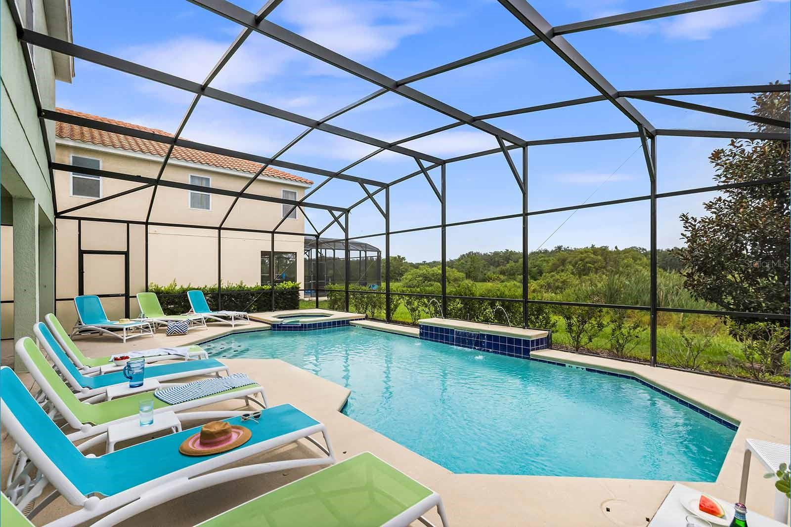 Mansao de 11 dormitorios no Solterra Resort - mobiliado e pronto para aluguel de temporada $865,000