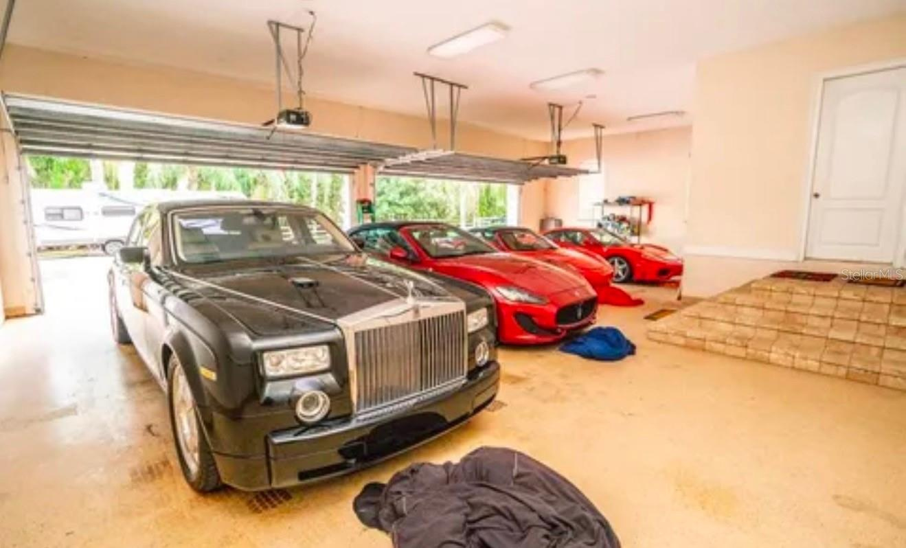 Mansao De Luxo e Fazenda em Frente a Lagoa entre Tampa e Orlando $4,900,000