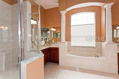 Casa de 5 Quartos a Minutos de Walt Disney World $639,900