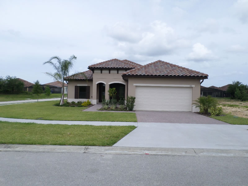 Nova Casa de Férias com Piscina Particular em Orlando $277,000