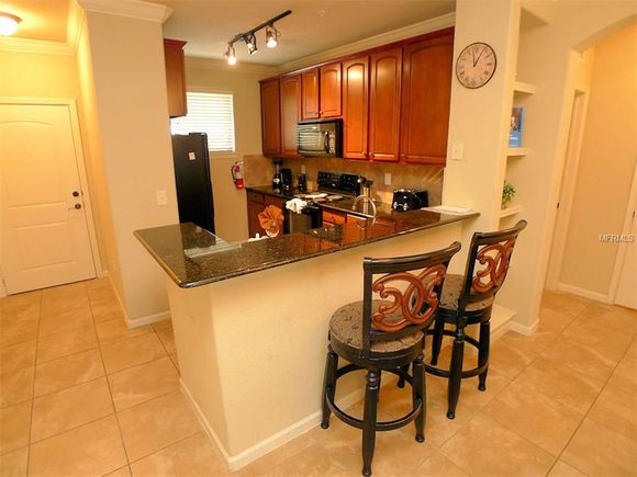 Apartamento Mobiliado 4 Dormitorios em Beella Piazza Resort - Davenport - Orlando - $150,000