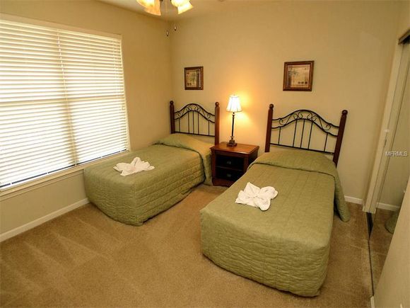 Apartamento Mobiliado 4 Dormitorios em Beella Piazza Resort - Davenport - Orlando - $150,000