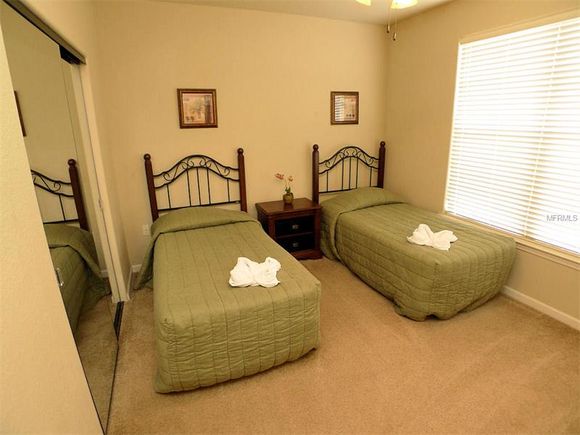 Apartamento Mobiliado 4 Dormitorios em Beella Piazza Resort - Davenport - Orlando - $150,000