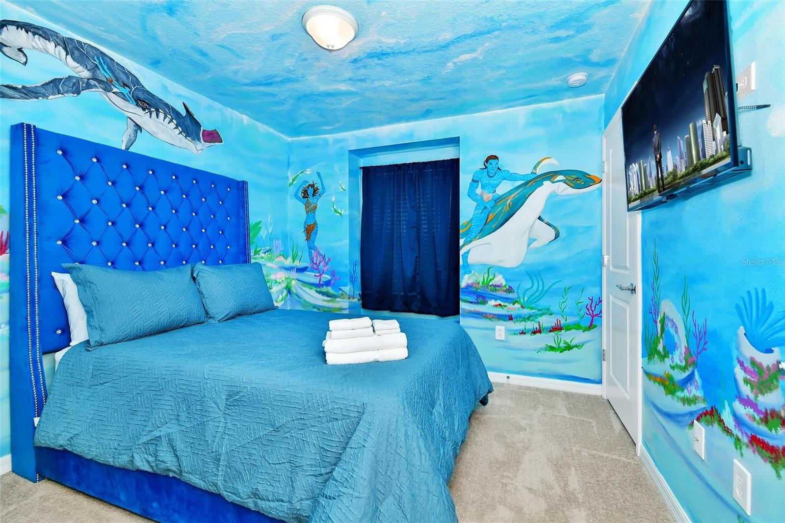Casa 5 Dormitorios com piscina no Windsor Island Resort $469,999